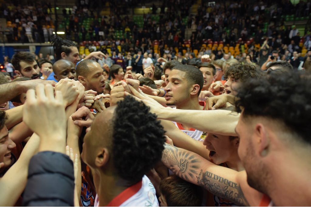 basket cantù torino 1