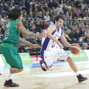Gianluca Basile in maglia biancoblu