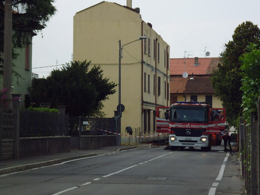 incendio via stoppani mariano 1