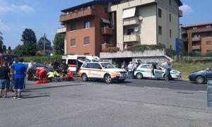 incidente via milano cantù 5 ago 15