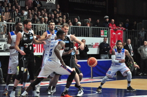 Basket  Cantù Trento 2015-2016
