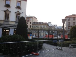 lavori piazza volta como 1