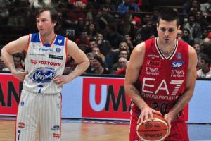Derby Milano Cantù 2015-2016 Cinciarini Heslip