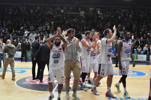 Basket Cantù Bologna 1