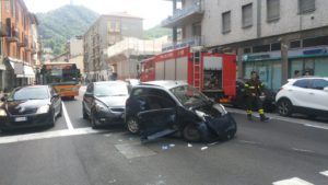 incidente via milano