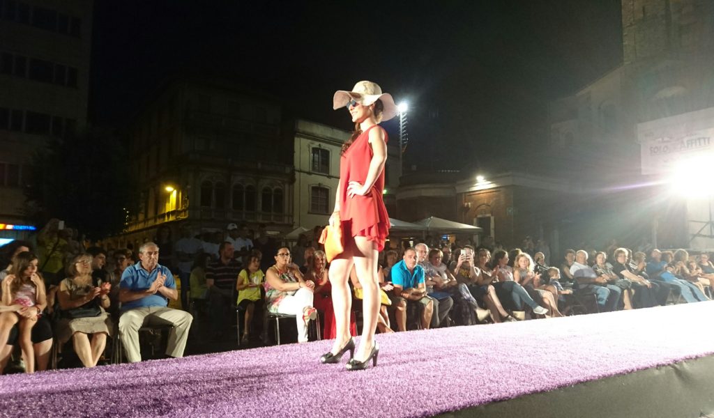 Sfilata piazza Garibaldi