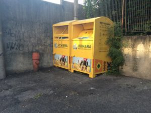 Cassonetto Humana via Andina